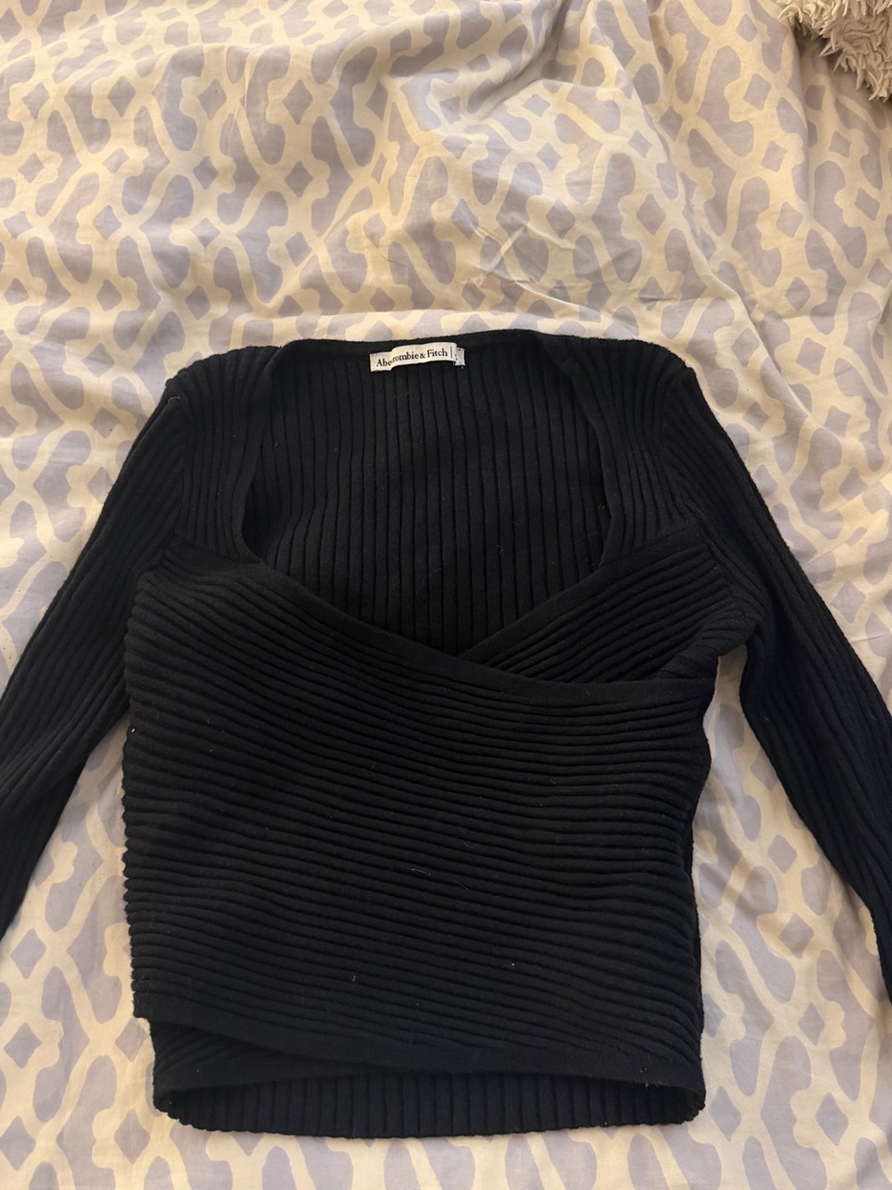 Abercrombie and fitch black tight knit sweater